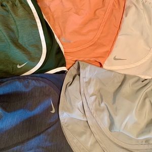Women Nike Tempo Shorts